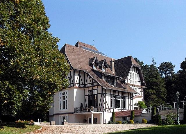 Exincourt/immobilier/CENTURY21 Rollat immobilier/ chateau sahler exincourt