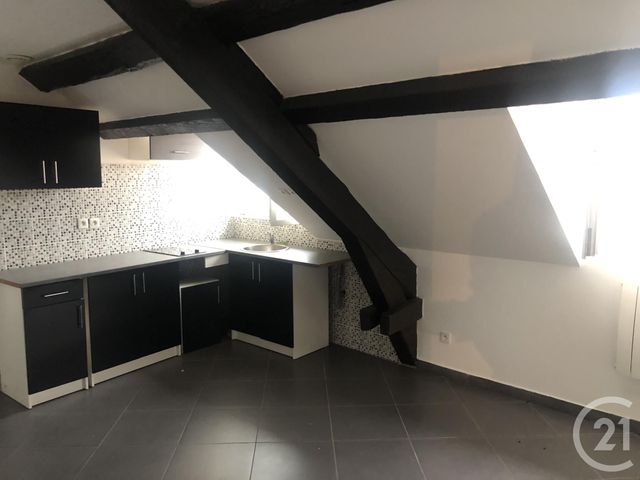 Afficher la photo en grand Appartement F2 à vendre - 2 pièces - 30.0 m2 - BELFORT - 90 - FRANCHE-COMTE - Century 21 Rollat Immobilier