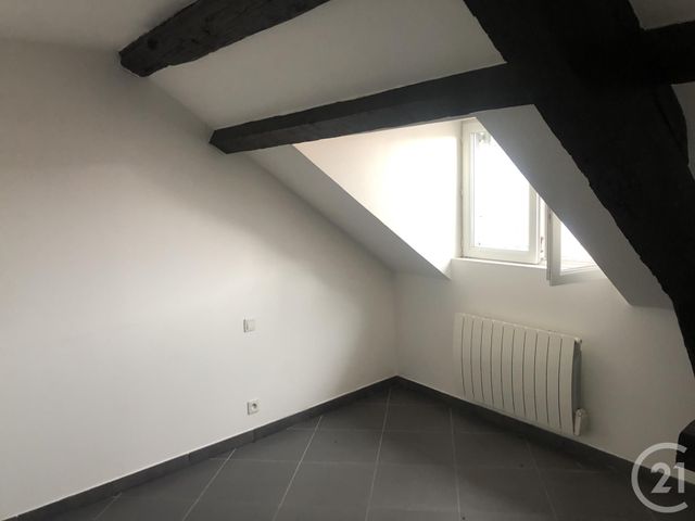 Afficher la photo en grand Appartement F2 à vendre - 2 pièces - 30.0 m2 - BELFORT - 90 - FRANCHE-COMTE - Century 21 Rollat Immobilier