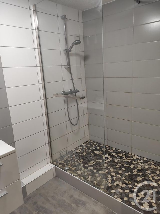 Afficher la photo en grand Appartement F2 à louer - 2 pièces - 44.63 m2 - MONTBELIARD - 25 - FRANCHE-COMTE - Century 21 Rollat Immobilier