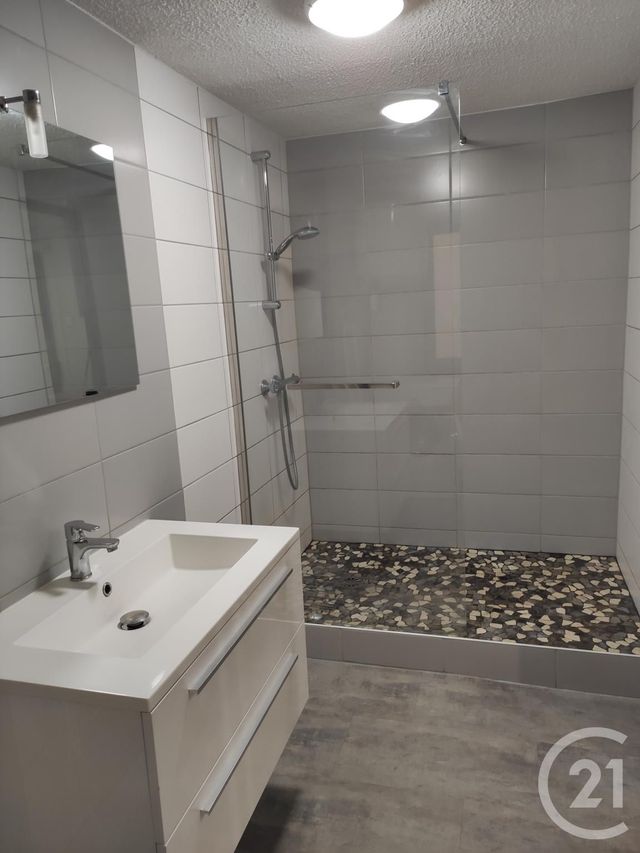 Afficher la photo en grand Appartement F2 à louer - 2 pièces - 44.63 m2 - MONTBELIARD - 25 - FRANCHE-COMTE - Century 21 Rollat Immobilier