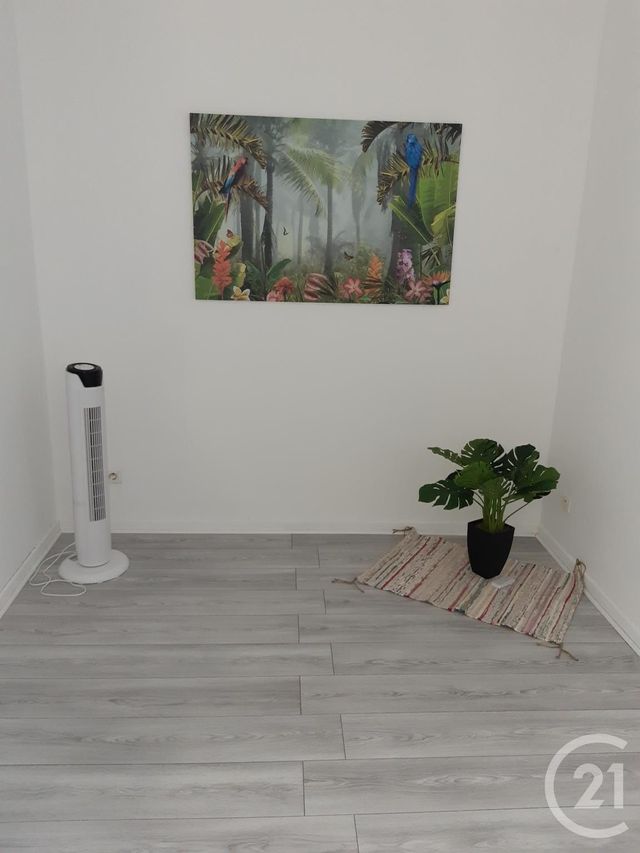 Afficher la photo en grand Appartement Duplex à louer - 2 pièces - 31.0 m2 - BART - 25 - FRANCHE-COMTE - Century 21 Rollat Immobilier