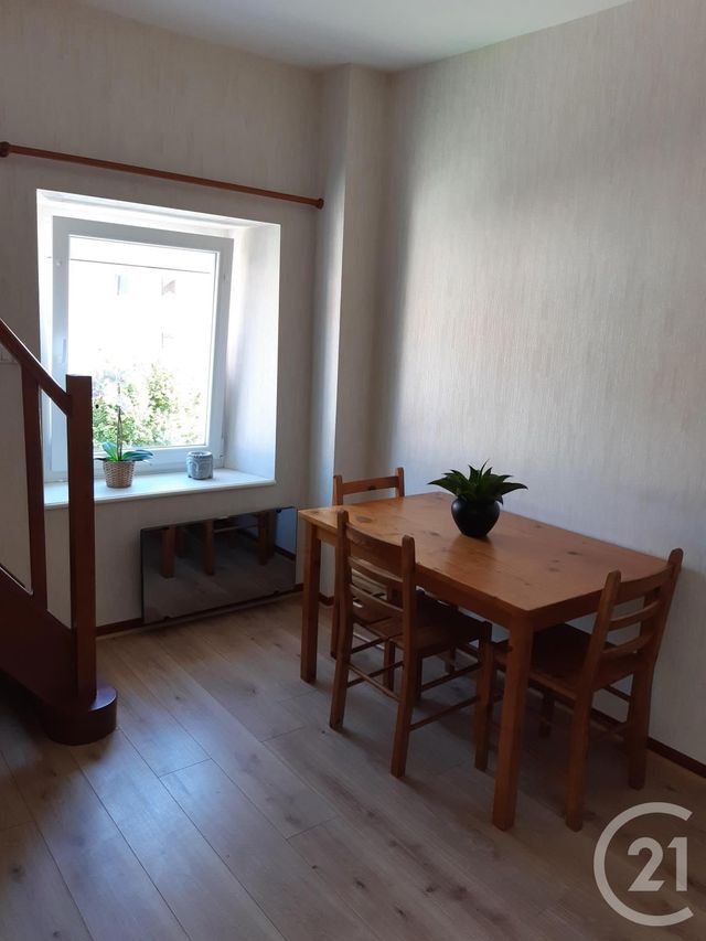 Afficher la photo en grand Appartement Duplex à louer - 2 pièces - 31.0 m2 - BART - 25 - FRANCHE-COMTE - Century 21 Rollat Immobilier