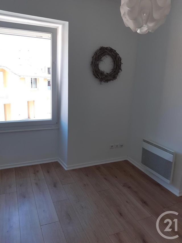 Afficher la photo en grand Appartement Duplex à louer - 2 pièces - 31.0 m2 - BART - 25 - FRANCHE-COMTE - Century 21 Rollat Immobilier