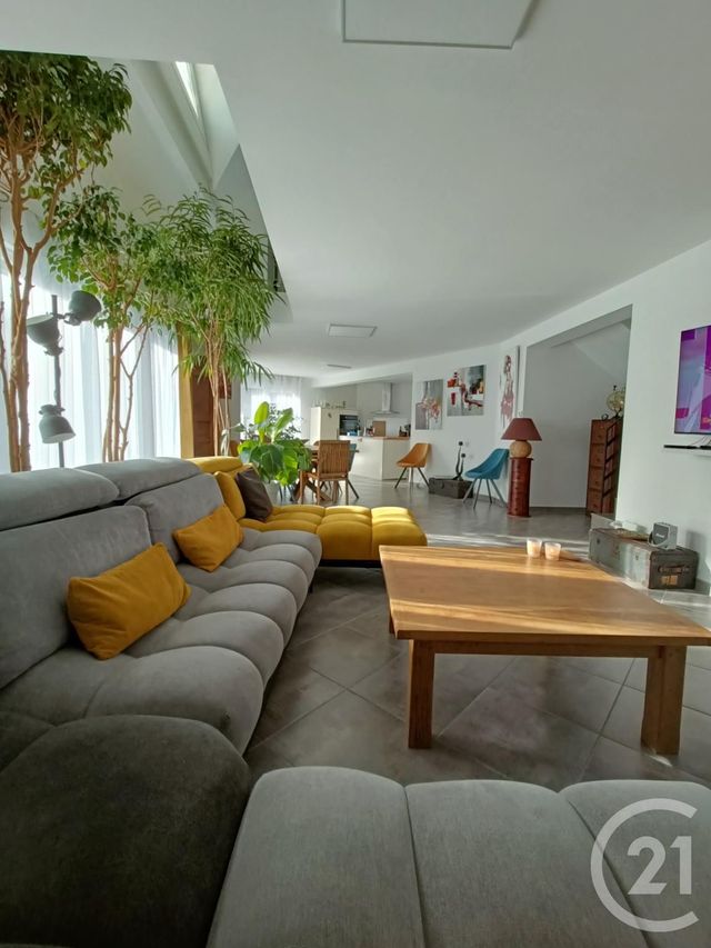 maison à vendre - 6 pièces - 168.1 m2 - 25 - FRANCHE-COMTE - Century 21 Rollat Immobilier