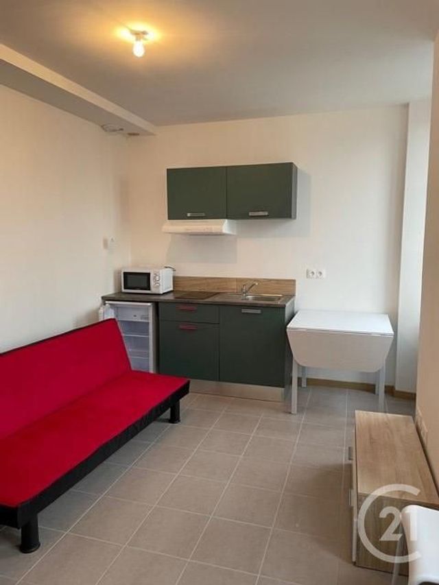 Appartement T2 à louer - 2 pièces - 32.0 m2 - MONTBELIARD - 25 - FRANCHE-COMTE - Century 21 Rollat Immobilier