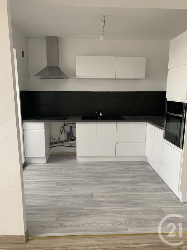Appartement F5 à louer - 5 pièces - 74.91 m2 - SOCHAUX - 25 - FRANCHE-COMTE - Century 21 Rollat Immobilier