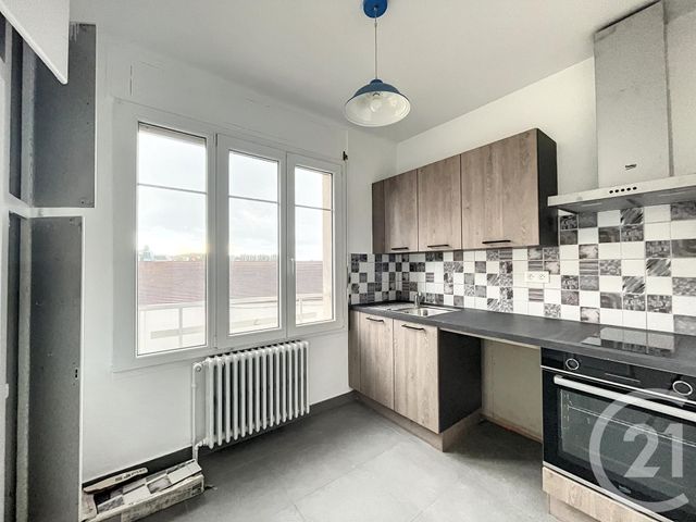 Appartement F3 à louer - 3 pièces - 70.97 m2 - MONTBELIARD - 25 - FRANCHE-COMTE - Century 21 Rollat Immobilier