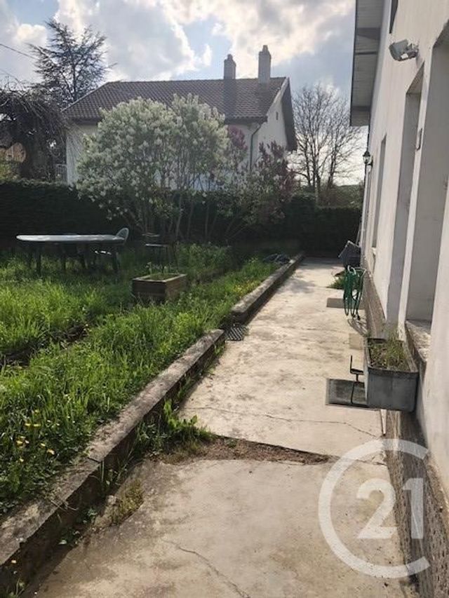 Appartement à louer - 2 pièces - 35.0 m2 - GRAND CHARMONT - 25 - FRANCHE-COMTE - Century 21 Rollat Immobilier