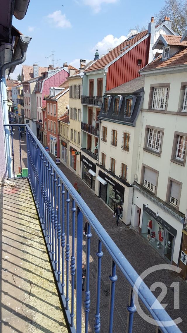 Appartement F3 à louer - 3 pièces - 70.0 m2 - MONTBELIARD - 25 - FRANCHE-COMTE - Century 21 Rollat Immobilier