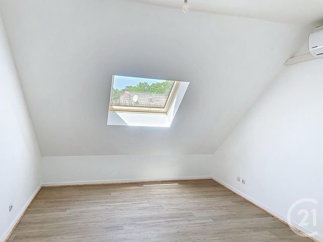 Appartement F2 à louer - 2 pièces - 32.9 m2 - FESCHES LE CHATEL - 25 - FRANCHE-COMTE - Century 21 Rollat Immobilier