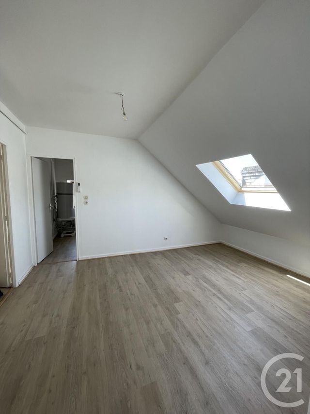 appartement - FESCHES LE CHATEL - 25