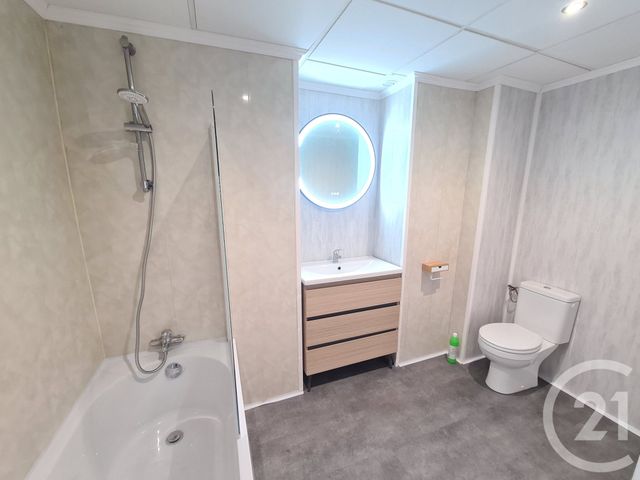 Appartement F3 à vendre - 3 pièces - 68.2 m2 - VALENTIGNEY - 25 - FRANCHE-COMTE - Century 21 Les Portes De L'Est