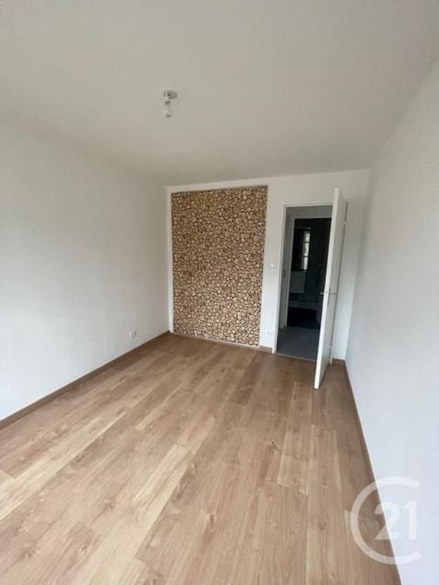 Appartement F3 à louer - 3 pièces - 62.2 m2 - MONTBELIARD - 25 - FRANCHE-COMTE - Century 21 Rollat Immobilier