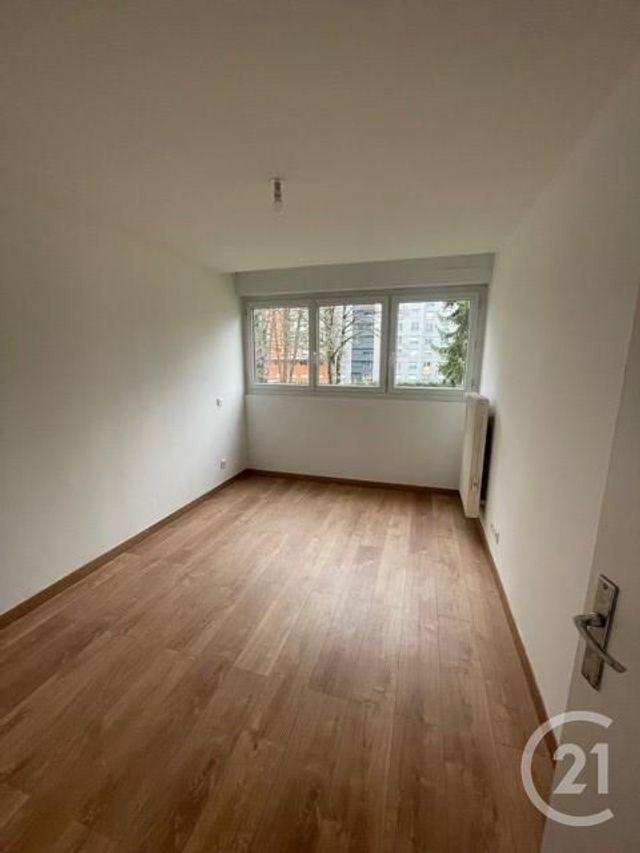 Appartement F3 à louer - 3 pièces - 62.2 m2 - MONTBELIARD - 25 - FRANCHE-COMTE - Century 21 Rollat Immobilier