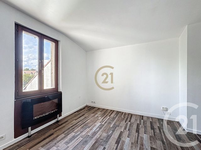 Afficher la photo en grand Appartement F2 à vendre - 2 pièces - 38.0 m2 - AUDINCOURT - 25 - FRANCHE-COMTE - Century 21 Rollat Immobilier