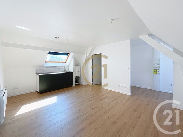 Appartement Studio à louer - 1 pièce - 31.41 m2 - VALENTIGNEY - 25 - FRANCHE-COMTE - Century 21 Rollat Immobilier