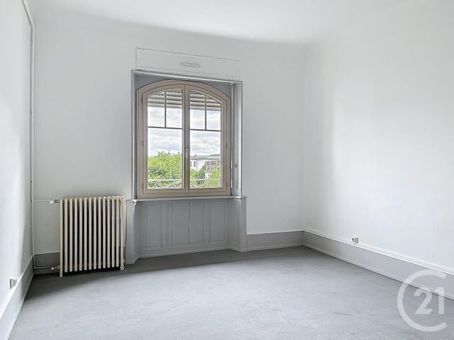 Appartement F5 à louer - 5 pièces - 109.15 m2 - MONTBELIARD - 25 - FRANCHE-COMTE - Century 21 Les Portes De L'Est