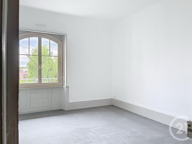Appartement F5 à louer - 5 pièces - 109.15 m2 - MONTBELIARD - 25 - FRANCHE-COMTE - Century 21 Les Portes De L'Est
