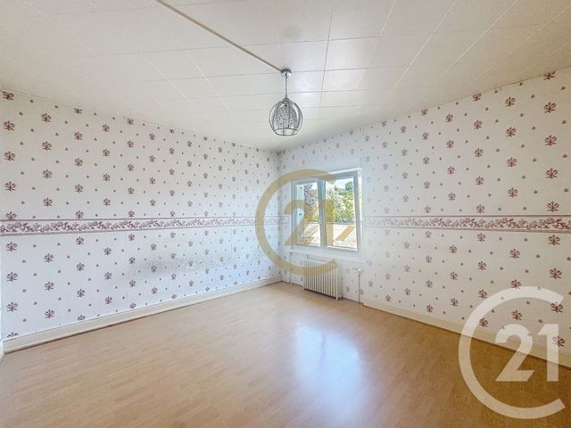 Afficher la photo en grand Appartement F5 à vendre - 5 pièces - 125.0 m2 - AUDINCOURT - 25 - FRANCHE-COMTE - Century 21 Rollat Immobilier