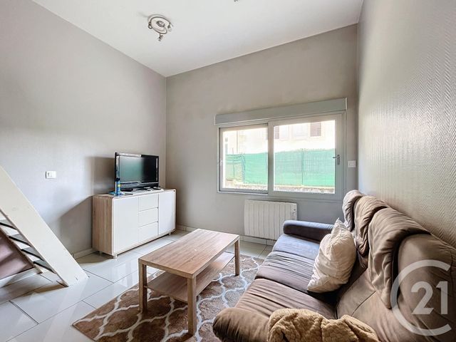 Appartement Studio à louer - 1 pièce - 16.5 m2 - MONTBELIARD - 25 - FRANCHE-COMTE - Century 21 Rollat Immobilier