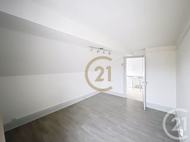 Afficher la photo en grand Appartement F2 à louer - 2 pièces - 51.01 m2 - MORVILLARS - 90 - FRANCHE-COMTE - Century 21 Rollat Immobilier