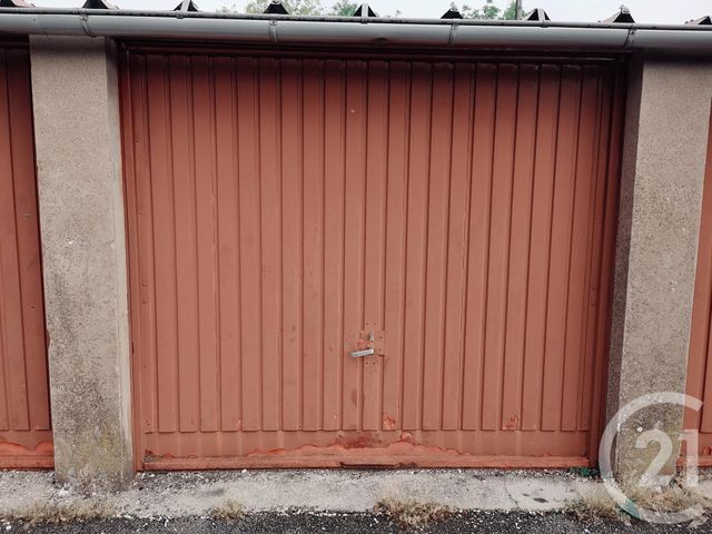 parking à louer - 15.0 m2 - MONTBELIARD - 25 - FRANCHE-COMTE - Century 21 Rollat Immobilier
