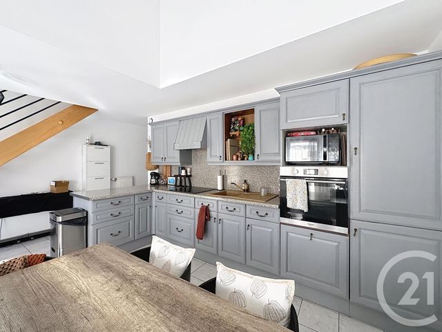 Appartement F3 à vendre - 4 pièces - 67.82 m2 - GRAND CHARMONT - 25 - FRANCHE-COMTE - Century 21 Rollat Immobilier