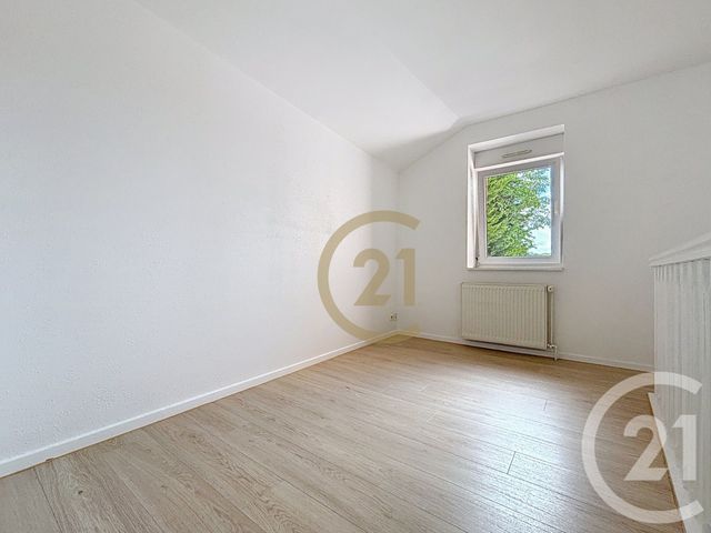 Appartement Duplex à louer - 2 pièces - 27.85 m2 - BEAUCOURT - 90 - FRANCHE-COMTE - Century 21 Les Portes De L'Est