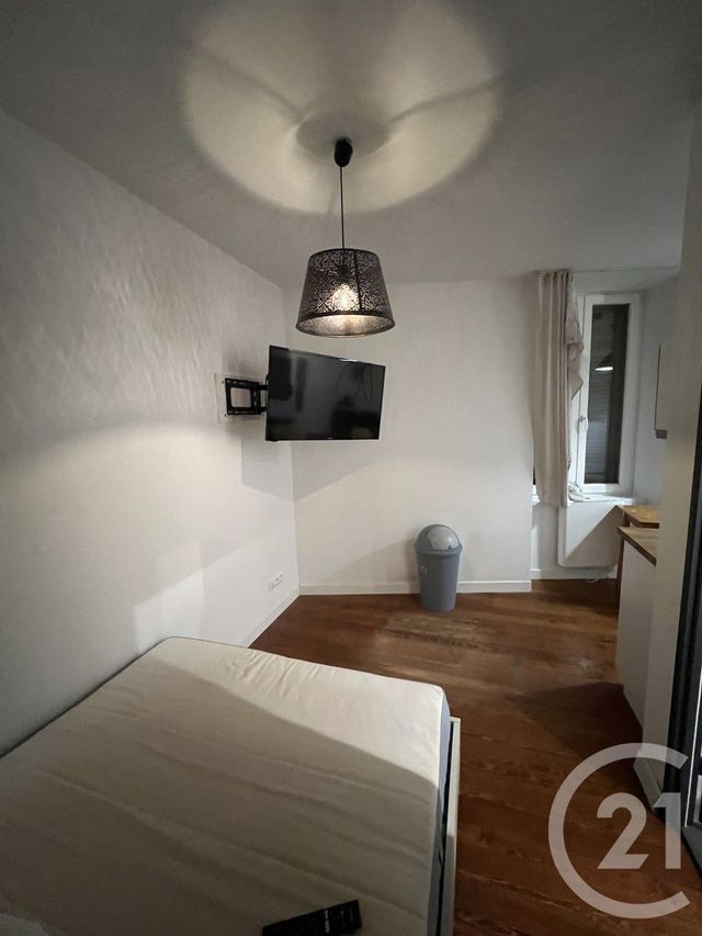 Afficher la photo en grand Appartement F1 à louer - 1 pièce - 27.93 m2 - BELFORT - 90 - FRANCHE-COMTE - Century 21 Rollat Immobilier