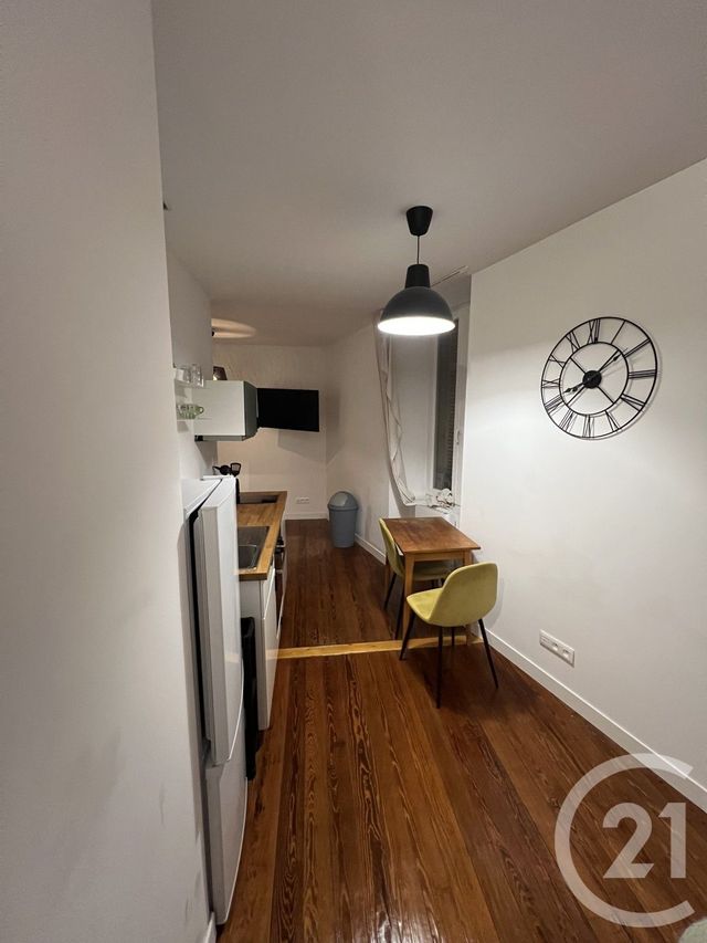 Afficher la photo en grand Appartement F1 à louer - 1 pièce - 27.93 m2 - BELFORT - 90 - FRANCHE-COMTE - Century 21 Rollat Immobilier