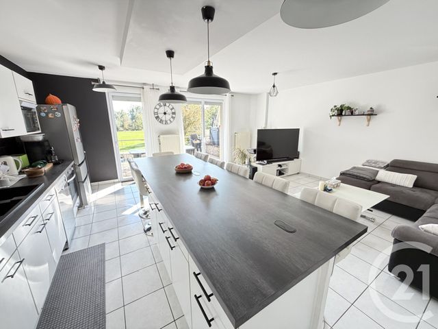 Appartement F3 à vendre - 4 pièces - 74.37 m2 - STE SUZANNE - 25 - FRANCHE-COMTE - Century 21 Rollat Immobilier