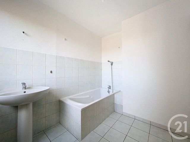 Appartement F5 à louer - 5 pièces - 95.0 m2 - AUDINCOURT - 25 - FRANCHE-COMTE - Century 21 Les Portes De L'Est