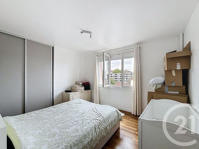 Appartement F4 à louer - 4 pièces - 77.59 m2 - SOCHAUX - 25 - FRANCHE-COMTE - Century 21 Rollat Immobilier