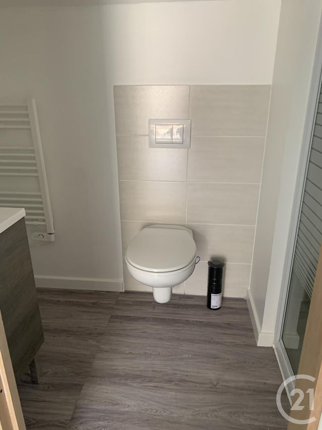 Afficher la photo en grand Appartement F1 à louer - 1 pièce - 22.82 m2 - VALENTIGNEY - 25 - FRANCHE-COMTE - Century 21 Rollat Immobilier