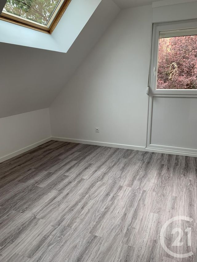 Afficher la photo en grand Appartement F1 à louer - 1 pièce - 22.82 m2 - VALENTIGNEY - 25 - FRANCHE-COMTE - Century 21 Rollat Immobilier