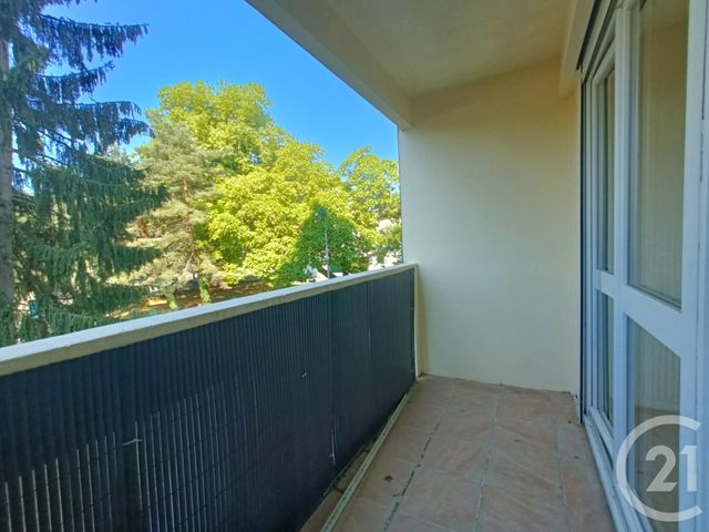 Appartement F3 à louer - 3 pièces - 62.06 m2 - MONTBELIARD - 25 - FRANCHE-COMTE - Century 21 Rollat Immobilier