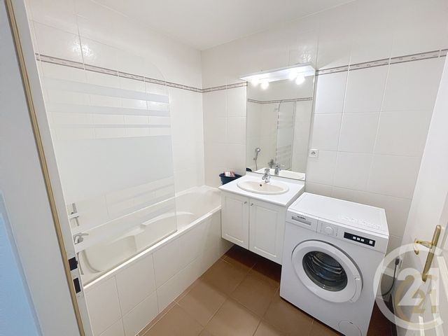 Appartement F2 à louer - 2 pièces - 48.87 m2 - MONTBELIARD - 25 - FRANCHE-COMTE - Century 21 Rollat Immobilier