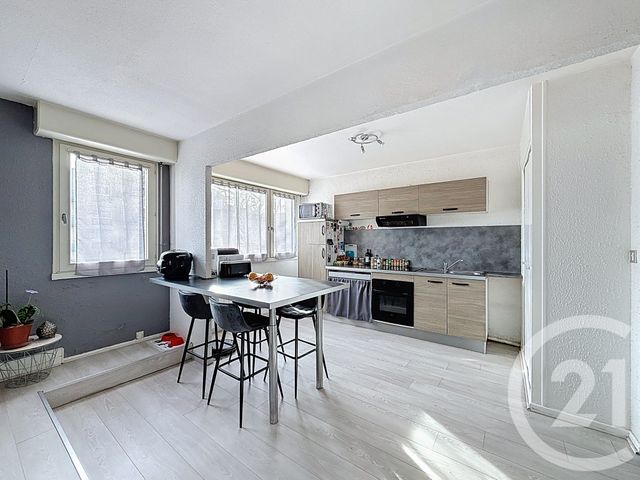 Appartement F3 à vendre - 3 pièces - 66.56 m2 - AUDINCOURT - 25 - FRANCHE-COMTE - Century 21 Rollat Immobilier