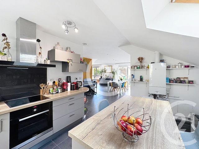 Appartement T4 à vendre - 4 pièces - 85.31 m2 - MONTBELIARD - 25 - FRANCHE-COMTE - Century 21 Rollat Immobilier