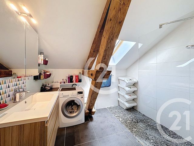 Appartement T4 à vendre - 4 pièces - 85.31 m2 - MONTBELIARD - 25 - FRANCHE-COMTE - Century 21 Rollat Immobilier