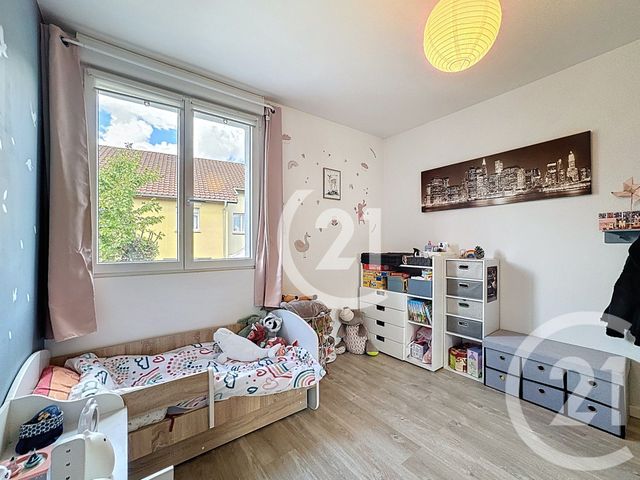 Appartement T4 à vendre - 4 pièces - 85.31 m2 - MONTBELIARD - 25 - FRANCHE-COMTE - Century 21 Rollat Immobilier