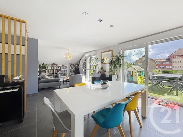 Appartement T4 à vendre - 4 pièces - 85.31 m2 - MONTBELIARD - 25 - FRANCHE-COMTE - Century 21 Rollat Immobilier