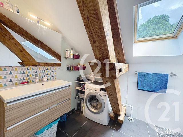 Appartement T4 à vendre - 4 pièces - 85.31 m2 - MONTBELIARD - 25 - FRANCHE-COMTE - Century 21 Rollat Immobilier